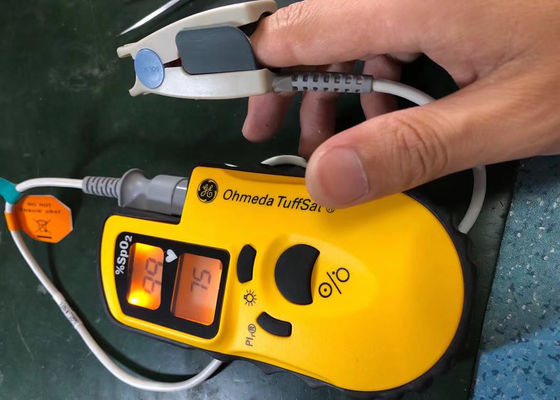 GE Datex Ohmeda Tuffs ใช้เครื่องวัดอ๊อกซิเมตรหัวใจขนาดเล็กสําหรับโรงพยาบาล