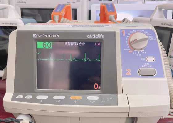 NIHON KOHDEN เครื่องยับยั้งแรง TEC-7621C พร้อมแบตเตอรี่มือ